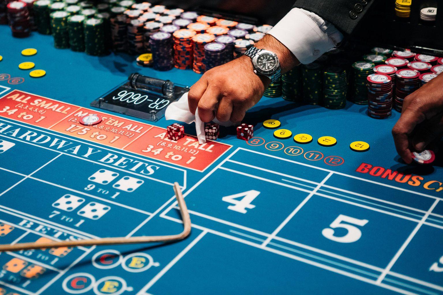Khám phá bí quyết chiến thắng tại game quay hũ hấp dẫn nhất hiện nay